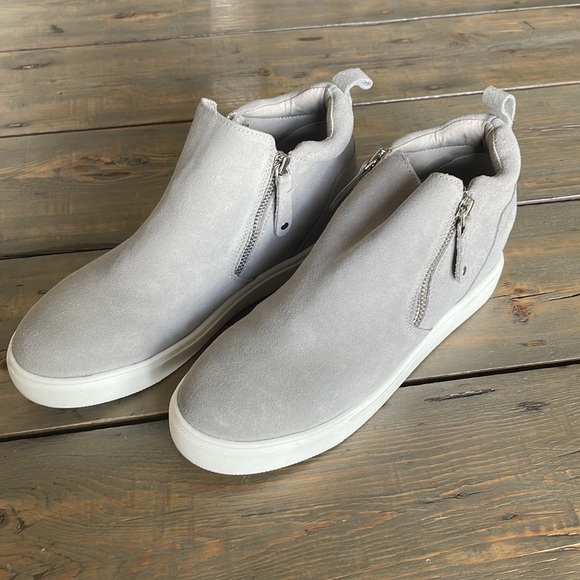 Steve Madden Silva Wedgie Sneaker - Picture 4 of 11